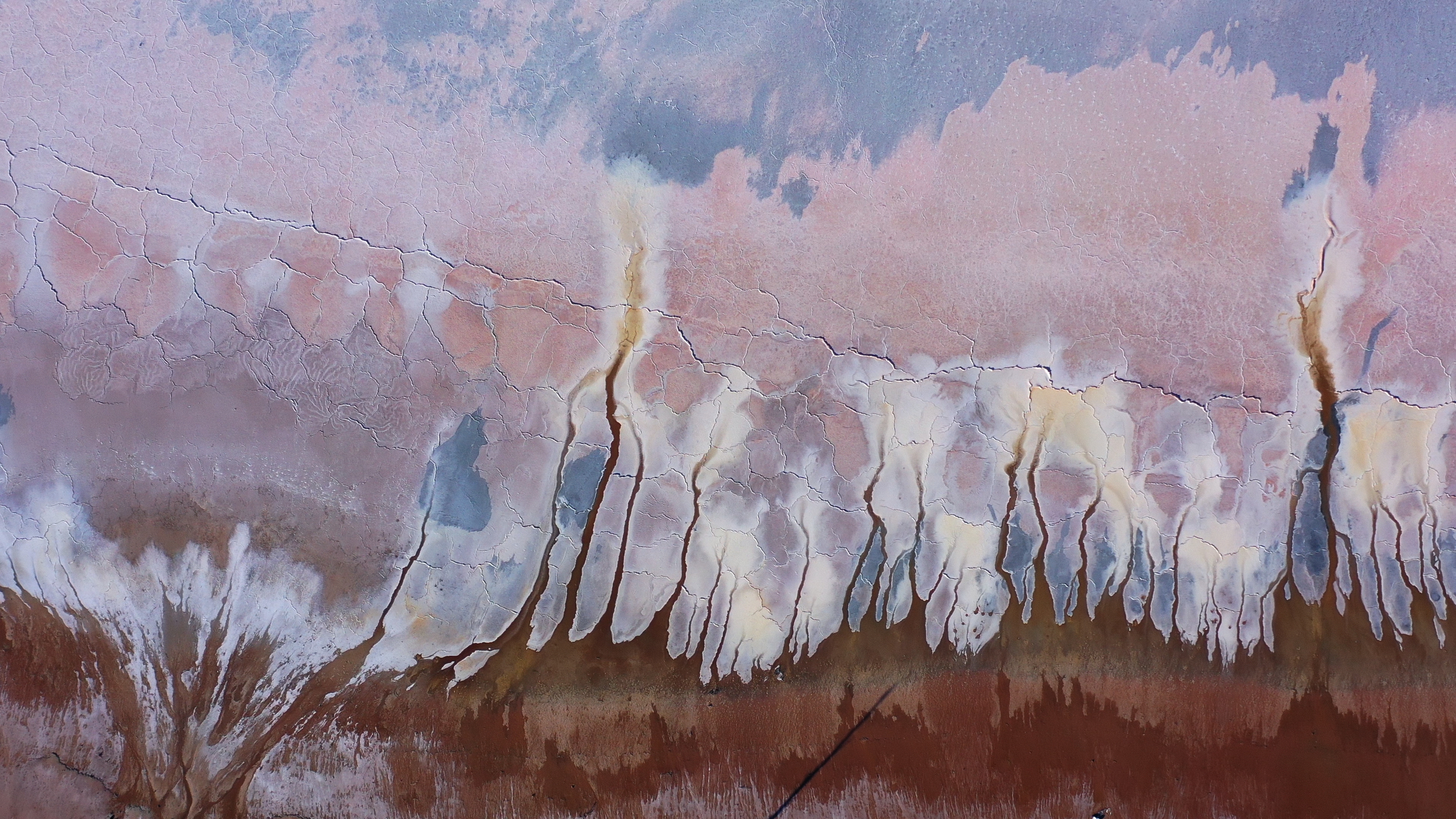 Eagle Eye detail with pale cracked formations and soft gradients